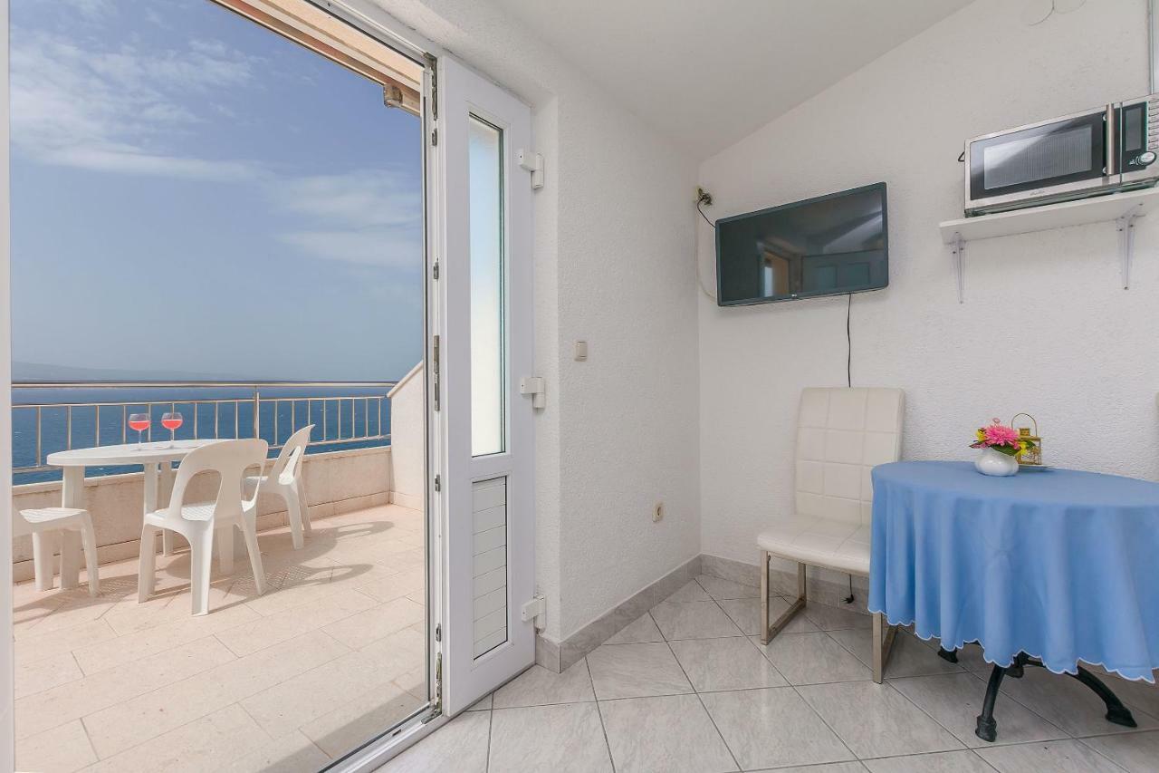 Apartma Luca Omis