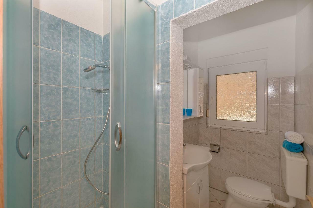 Apartma Luca *