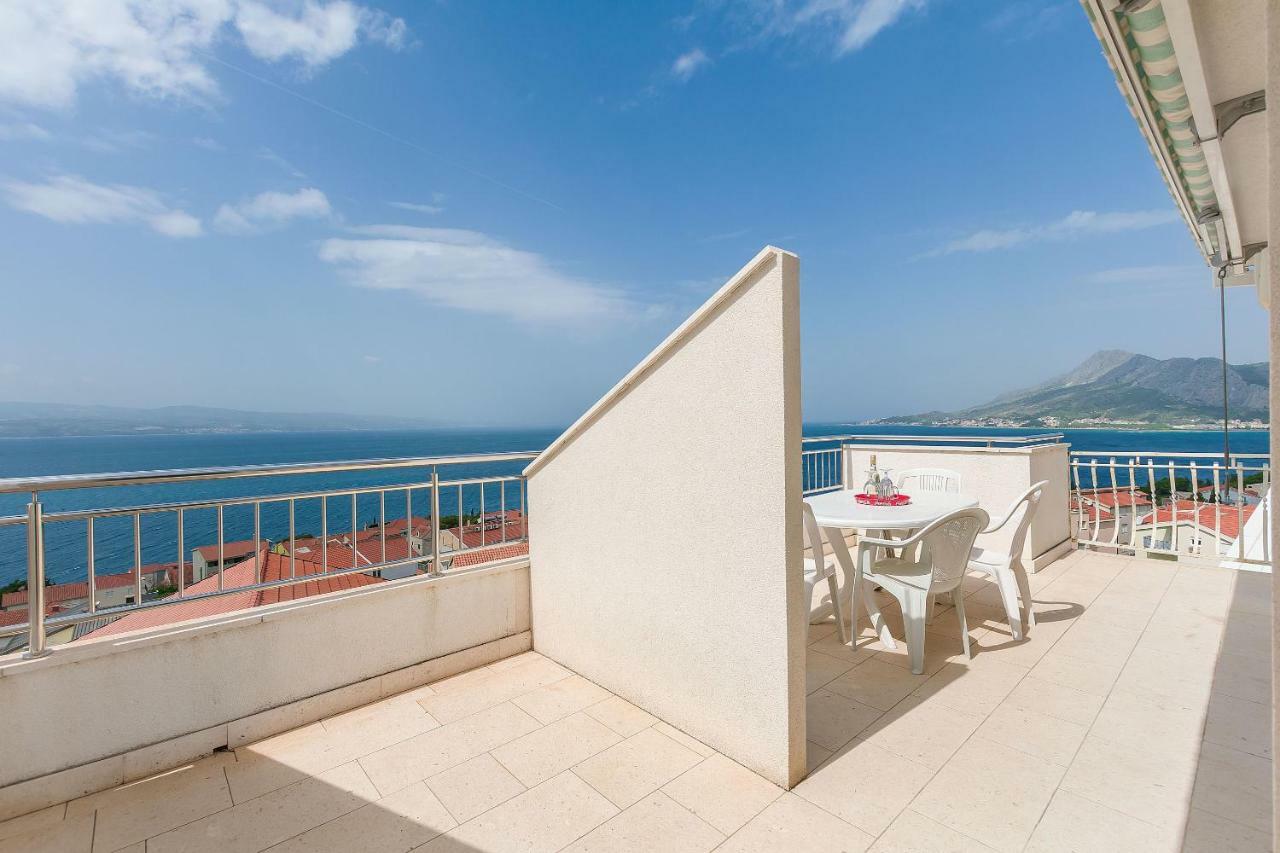 Apartma Luca *